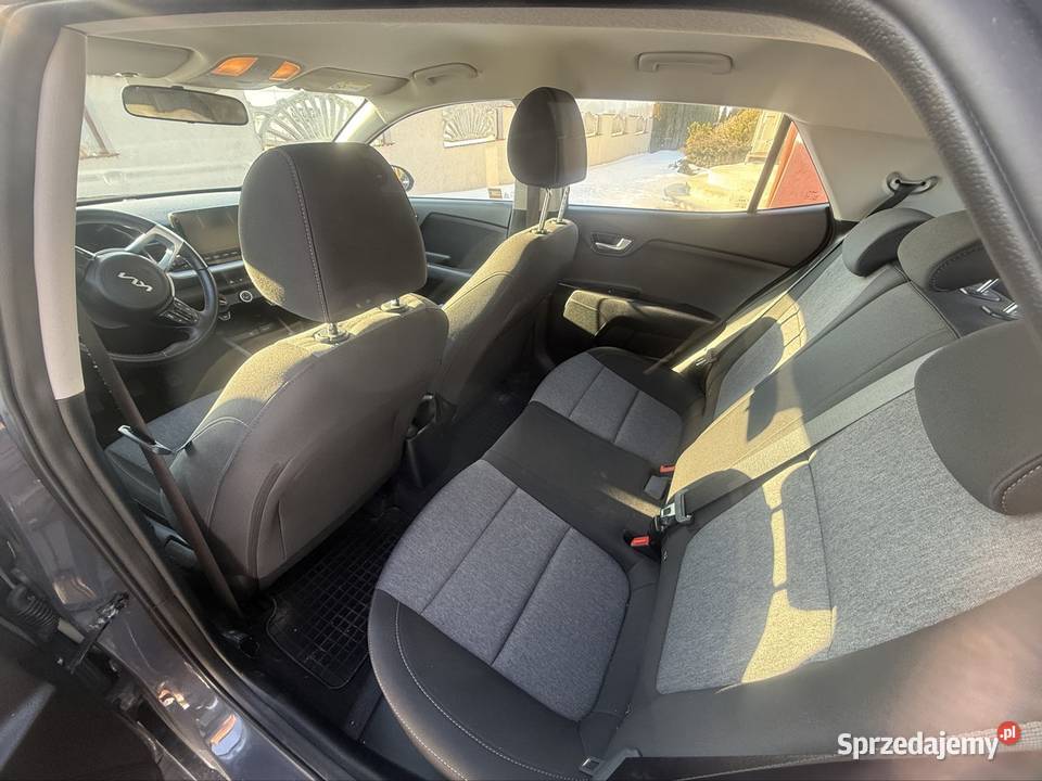 KIA Stonic z Polskiego Salonu kamera cofania Wojnicz