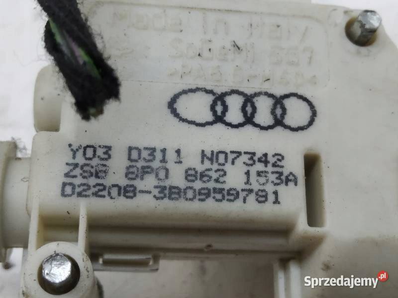 SIŁOWNIK KLAPKI WLEWU PALIWA Audi A3 II 8P