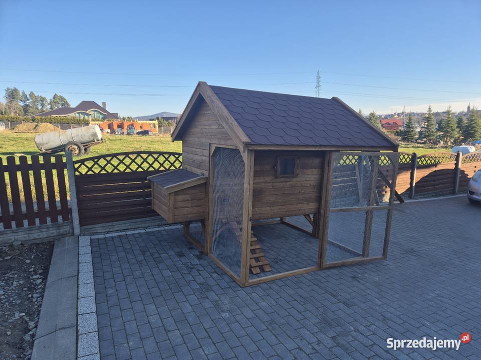 Kurnik kur z wolierą