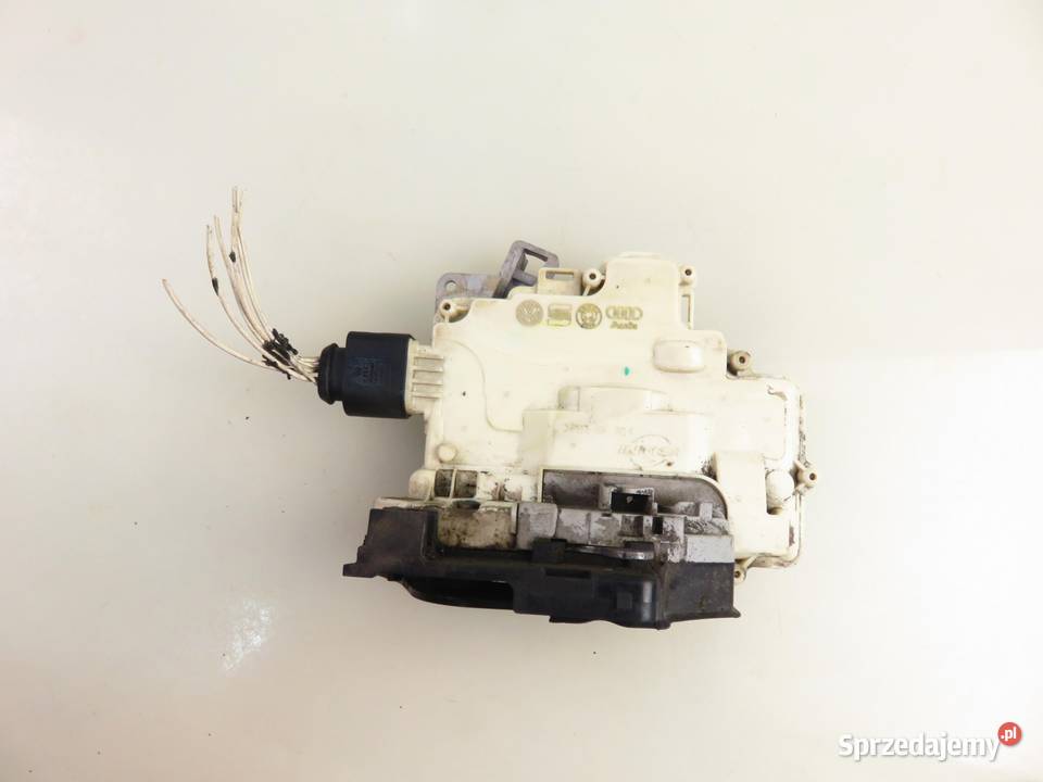 ZAMEK LEWY TYLNY VW PASSAT B6 3C4839015A