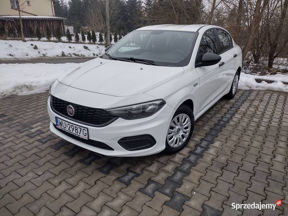 Fiat Tipo 14 benzyna 2018r salon Polska centralny zamek Rzeszów