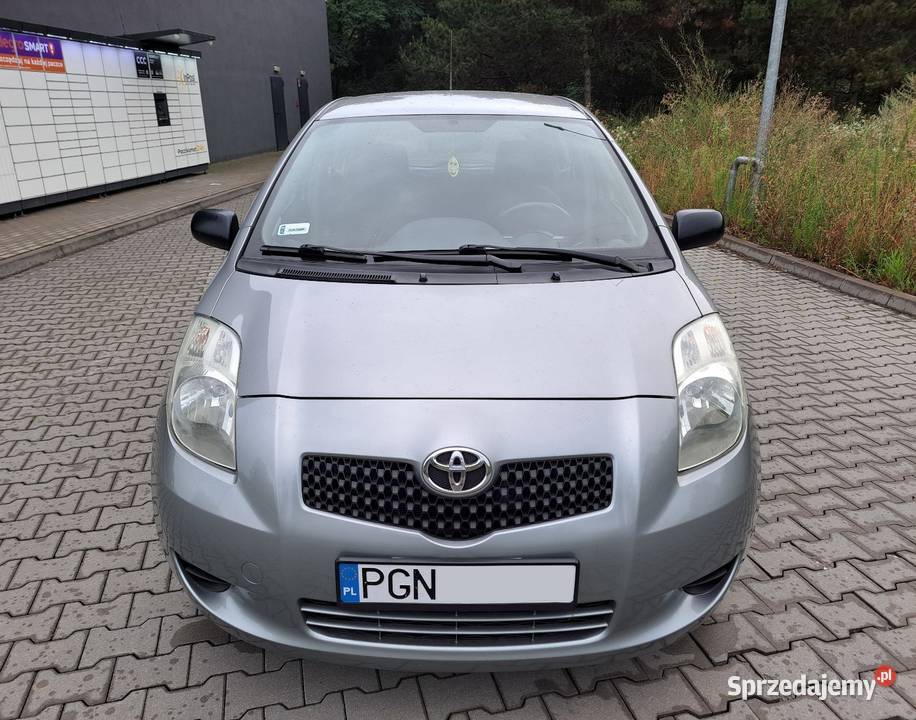 Toyota Yaris II 13 VVTi 87 Klima 5 drzwi PDC MP3 Koziegłowy sprzedam