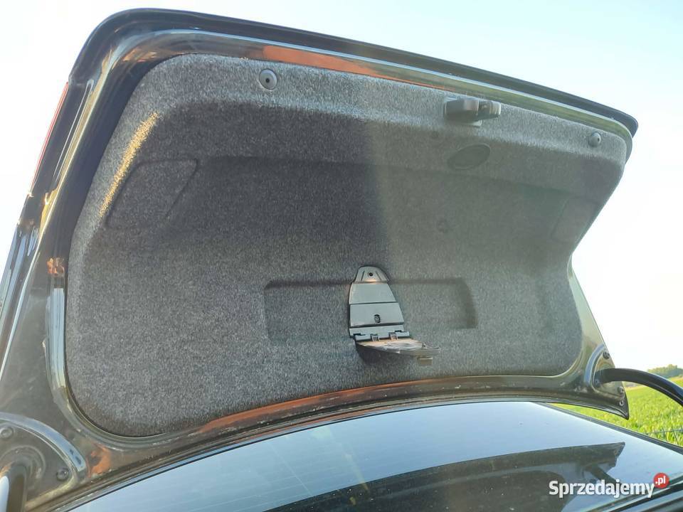 klapa bagażnika vw passat b6 L042 SEDAN osobowe