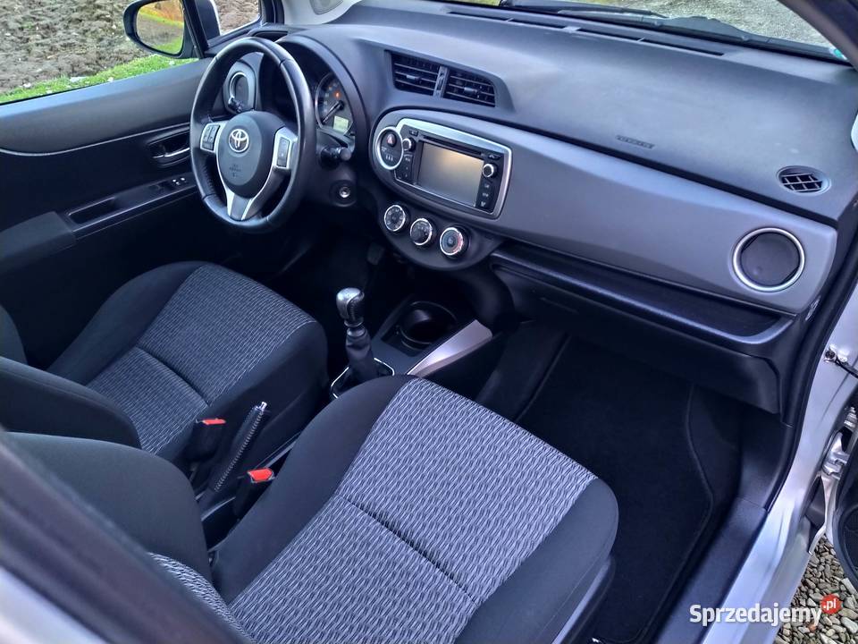 Toyota Yaris III 2014r 133 Benzyna 125 Pełen serwisowany w ASO Yaris Krosno