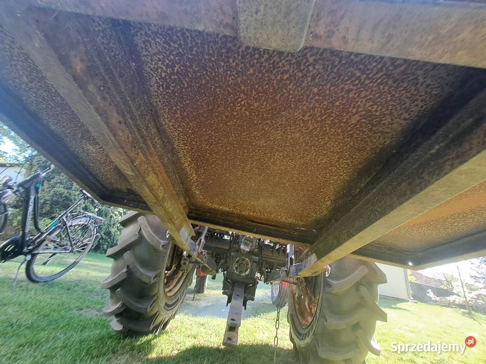 Skrzynia transportowa kasta do ciągnika Pyzdry
