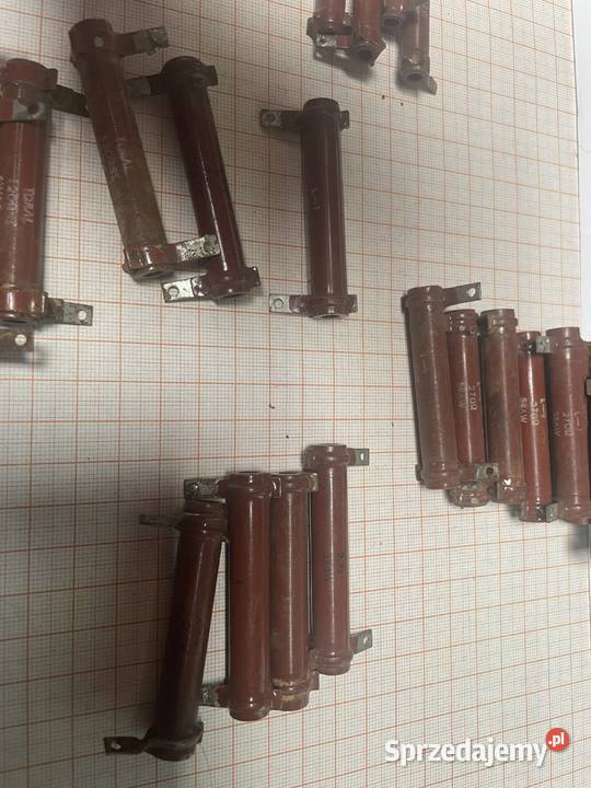 Rezystor opornik ceramiczny drutowy Mix 31 23