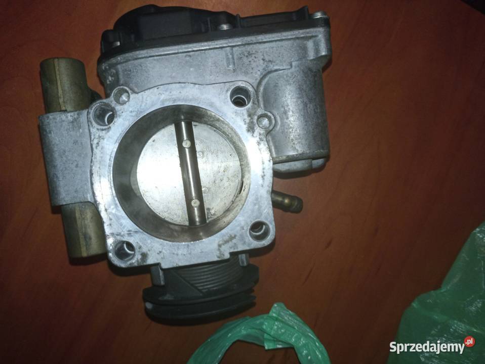 Przepustnica Audi a4 VW 18 125 Części samochodowe Łańcut