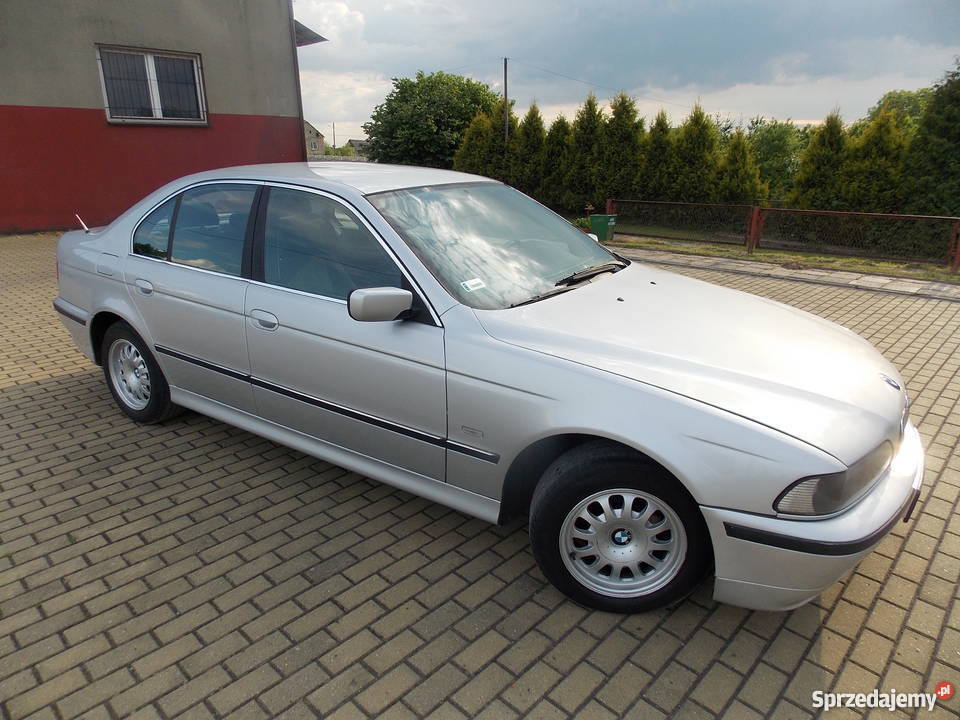 Bmw E39 LIFT Benzyna 170 Xenon Doinwestowana autoalarm Seria 5 Zawiercie