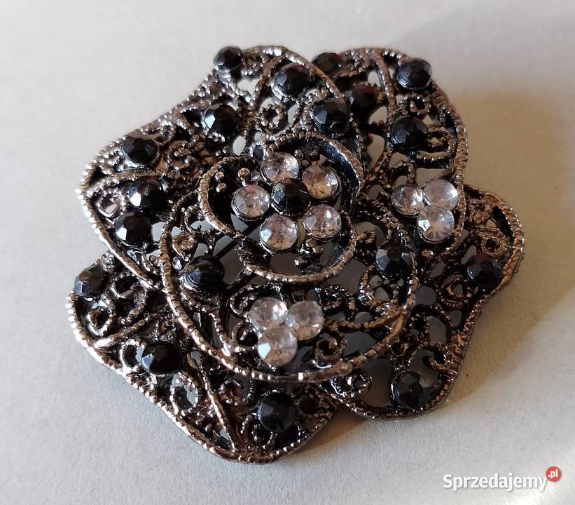 BROSZKA z kryształkami postarzane srebro Broszki Oborniki