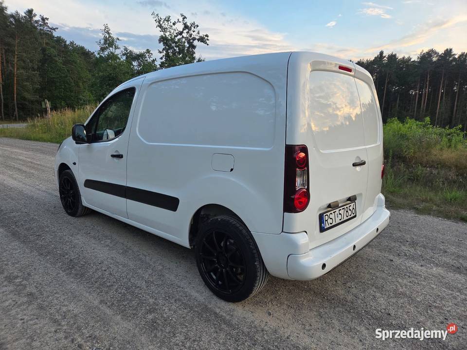 Peugeot Partner 16hdi vat1 17 Klima Nowe opony Stalowa Wola
