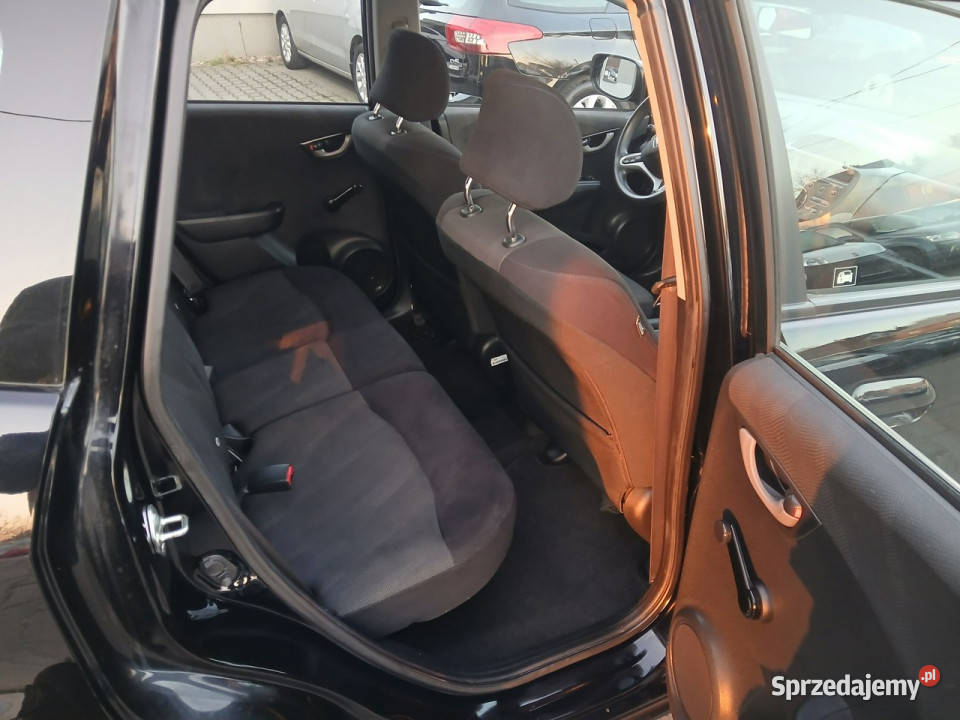 Honda Jazz 14i klimatronik alufelgi elektryka 60 1339cm3 Gryfino sprzedam