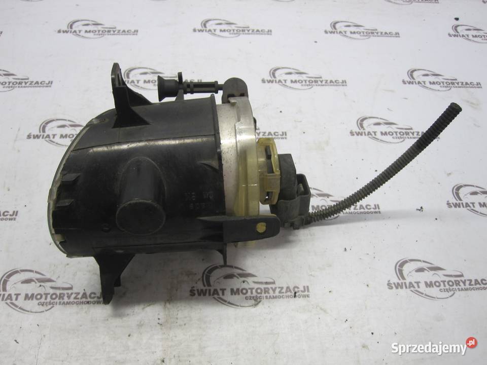 OPEL CORSA E 17r halogen prawy 13253626 Części samochodowe Kielce