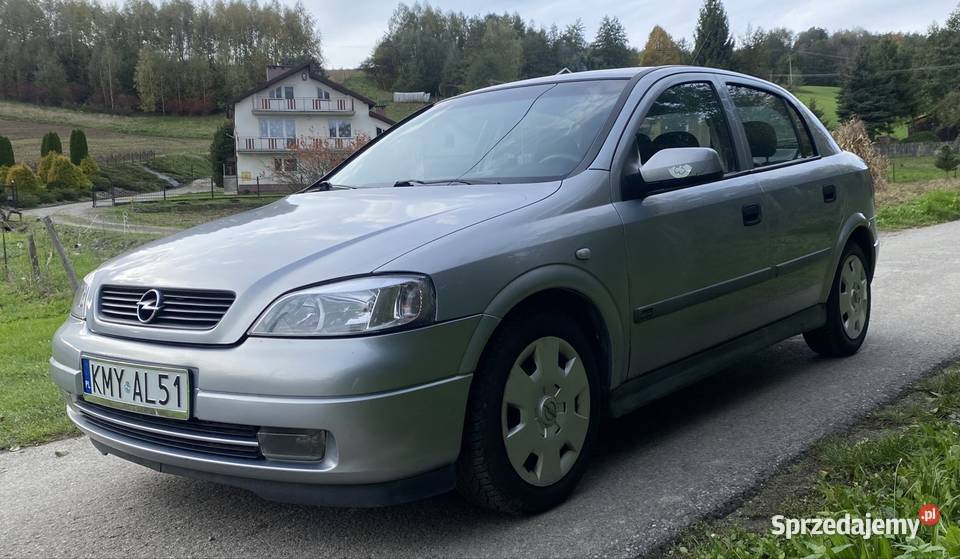 Opel Astra 16 16V 2000 benzyna hak klimatyzacja nieuszkodzony małopolskie Tuchów
