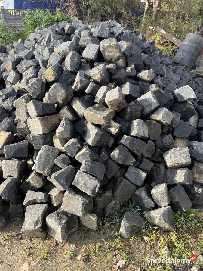 CZARNA KOSTKA BAZALTOWA ROZBIÓRKOWA Starobruk