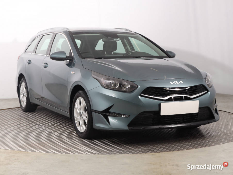 Kia Ceed 15 TGDI światła do jazdy dziennej