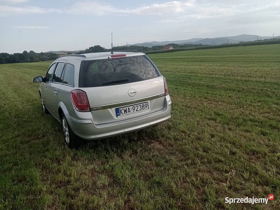 Opel Astra H kombi Wersja na 111 lat Opla małopolskie Wadowice