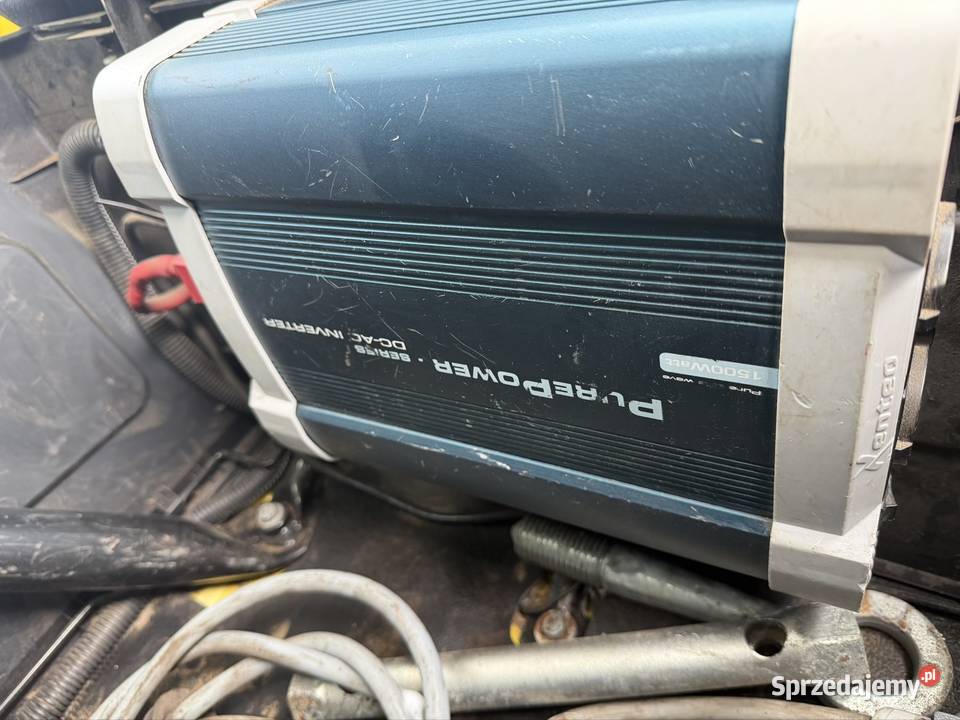 Urządzenie na zdjęciu to przetwornica napięcia Kielce