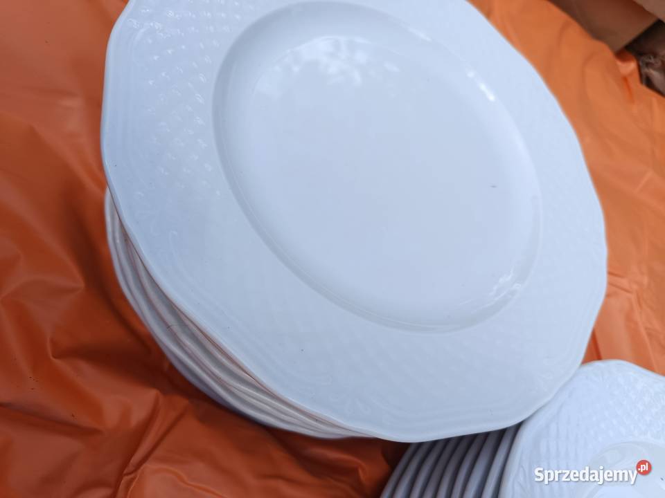 Zestaw 12 talerzy LUBIANA POLAND podlaskie Bielsk Podlaski