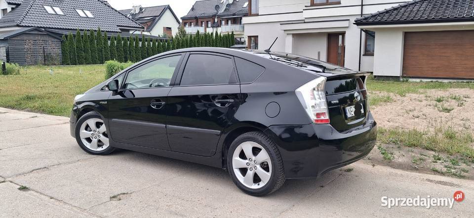 Toyota Prius III 18 Skóra Alu17 Xenon Kamera Zarejestrowany w Polsce Prius