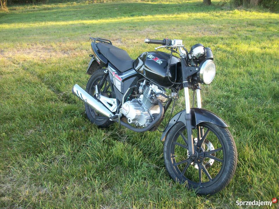 Benzer aston dafier 25050 250 na motorower Garnek