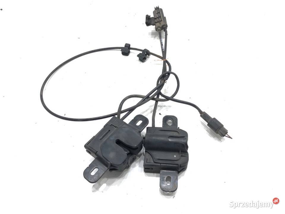 ZAMEK MASKI PRZÓD VOLVO V60 I Kombi 31356006 osobowe