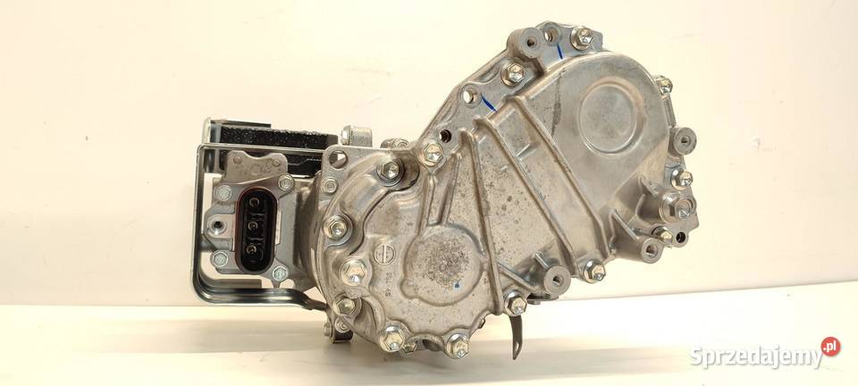 SUZUKI SCROSS SX4 SILNIK ELEKTRYCZNY 2024 15 osobowe sprzedam