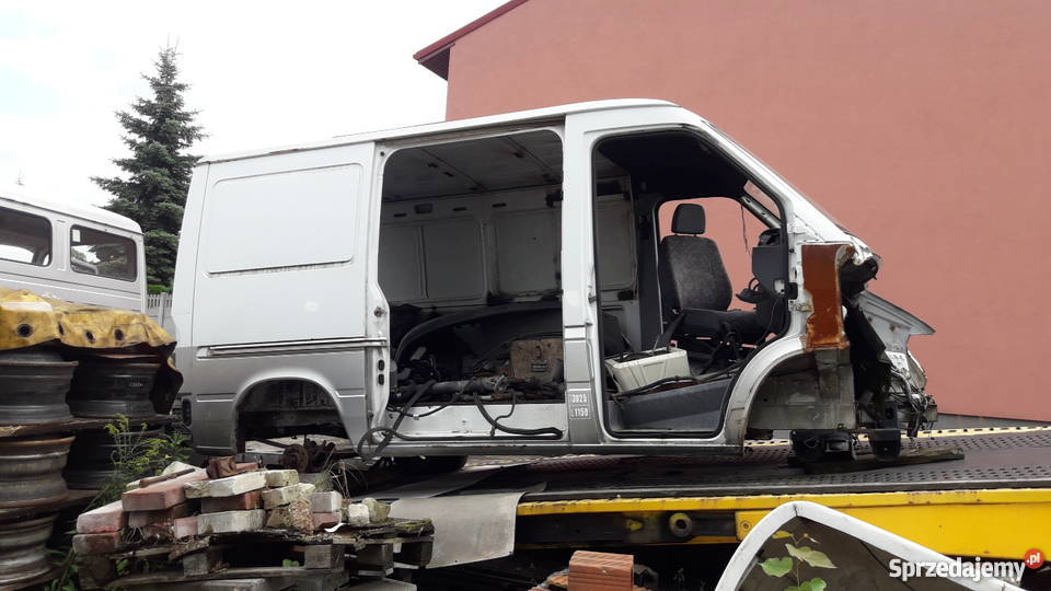 BŁOTNIK CWARTKA SPRINTER SŁUPEK dostawcze Karoseria Częstochowa