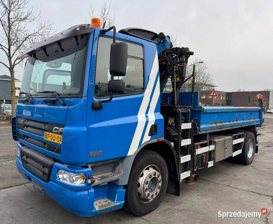 Wywrotka 2 osiowa 4x2 DAF CF 65220 z dzwigiem Warszawa