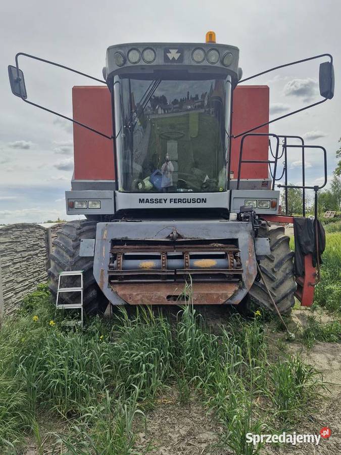 Kombajn Massey Ferguson Carea 7278 na częsci