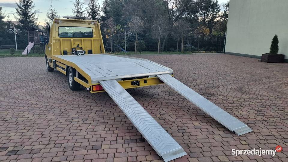 Laweta Autolaweta Najazd Pomoc Drogowa Panelowa Kielce