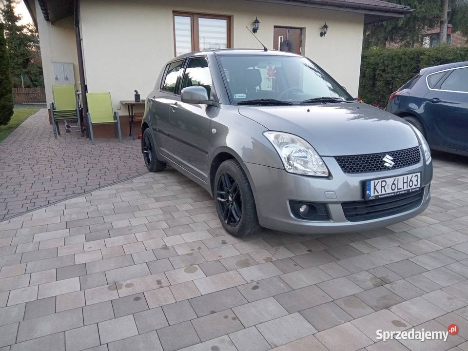 Suzuki Swift salon lakier metallic Wojnicz