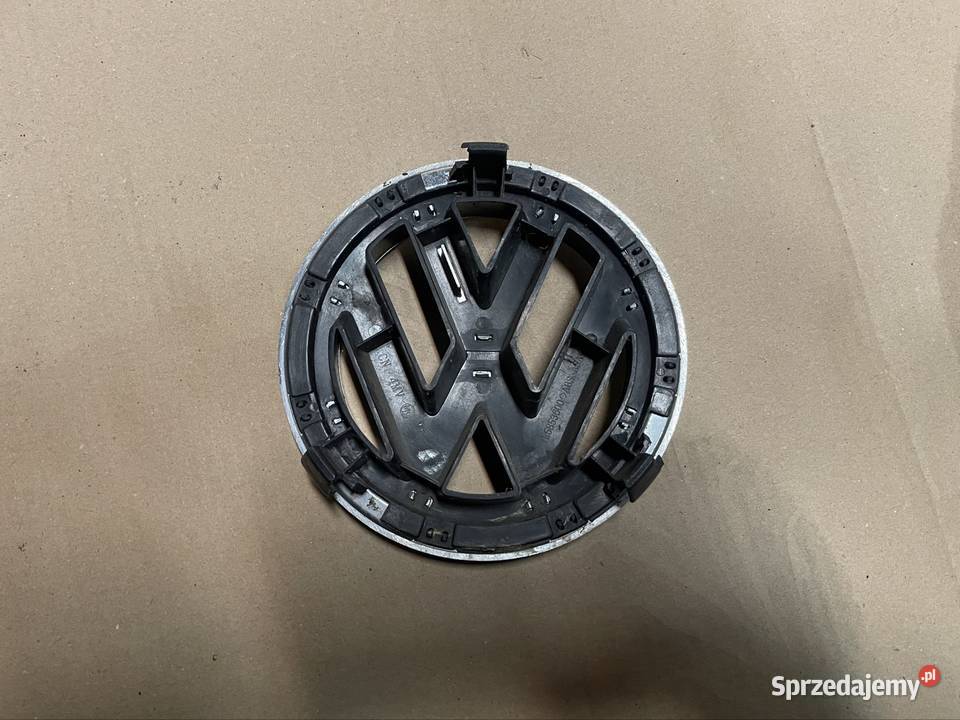 1K5853600 znaczek emblemat grilla volkswagen sprzedam
