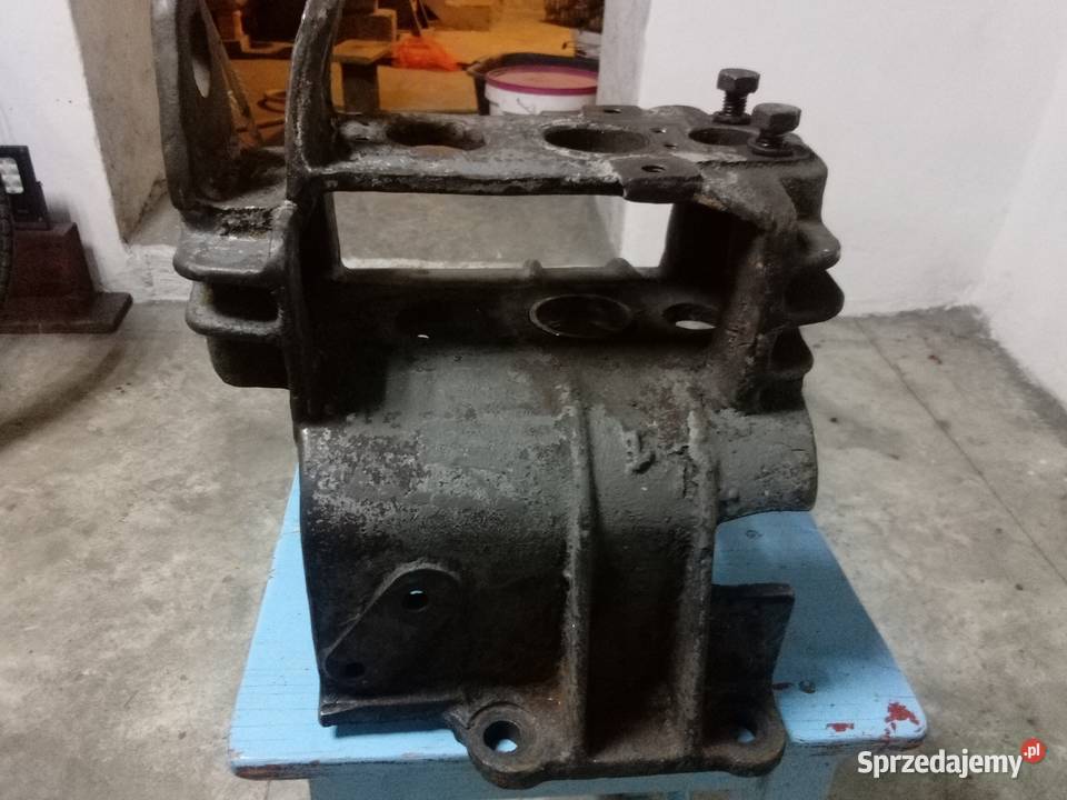 Sprzedam Wspornik osi przedniej Ursus c 328 małopolskie Zagórowa