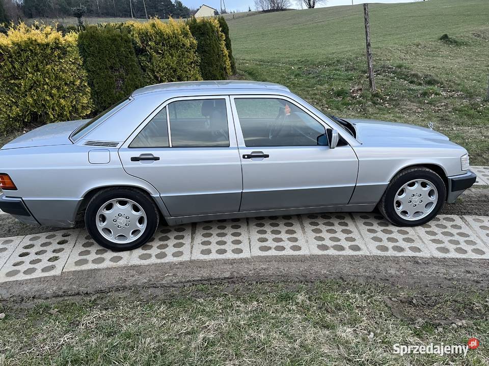 Mercedes w201 26 benzyna klima skóra szyberdach Nowy Sącz