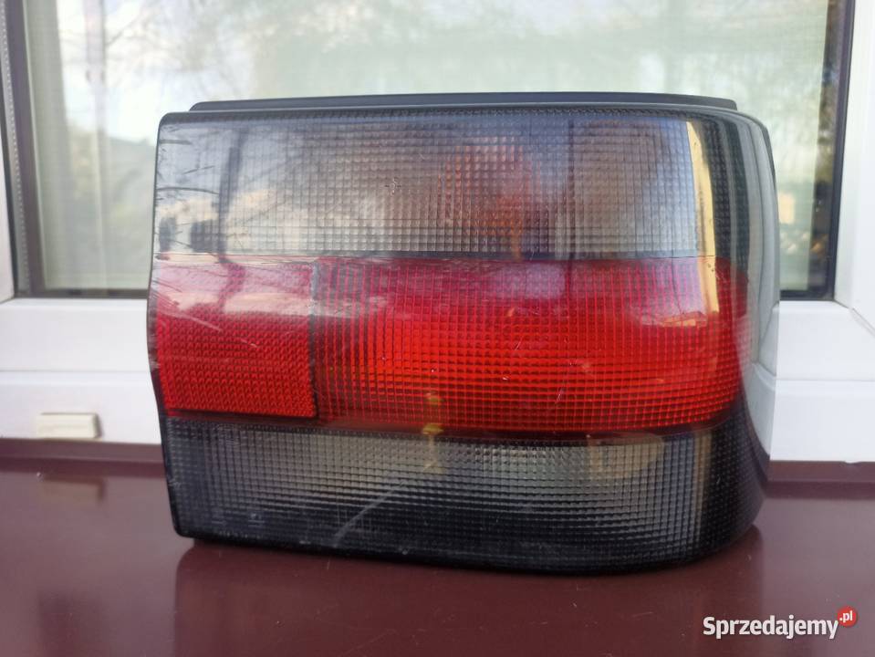 Renault 19 PH2 lampa tył tylna prawa wkład Sieradz