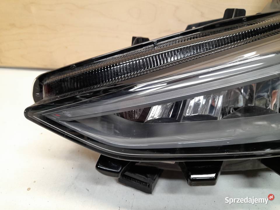 LAMPA PRZÓD LEWA CUPRA BORN FULL LED 10F941007H