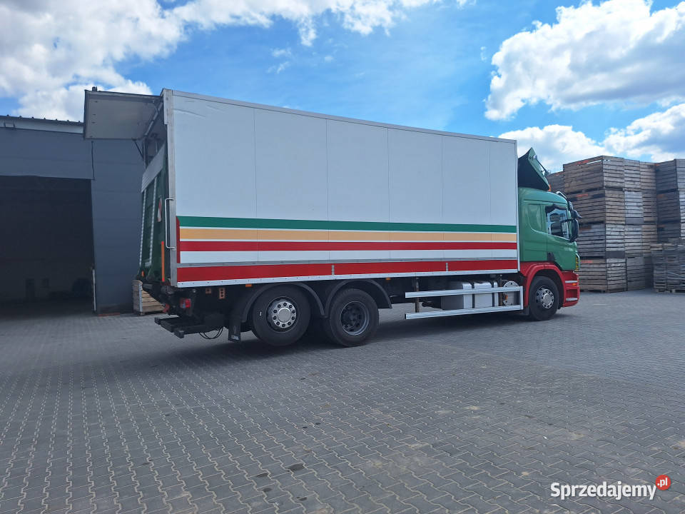 Samochód ciężarowy chłodnia UDT Scania P380 manualna Ruszkowo