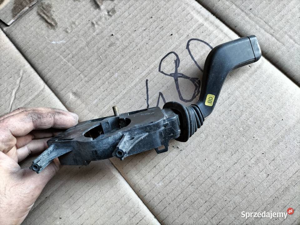 WŁĄCZNIK PRZEŁĄCZNIK WYCIERACZEK OPEL CORSA B Kamień-Kolonia