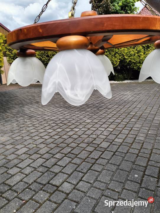 Zyrandole w kształcie koła wozu Lampy wiszące Główiew