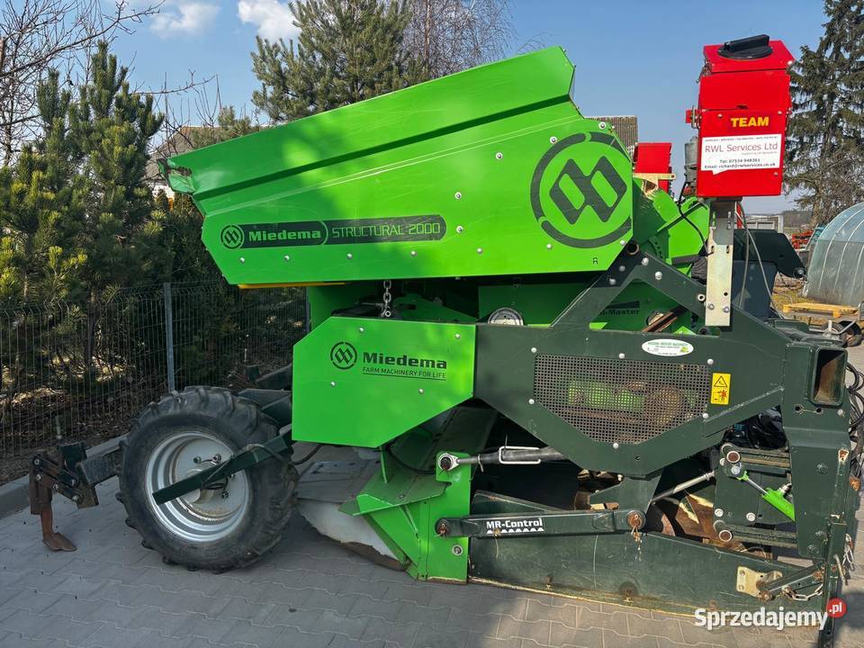 Sdazarka do ziemniaków nieuszkodzony Siewniki i sadzarki Huta sprzedam