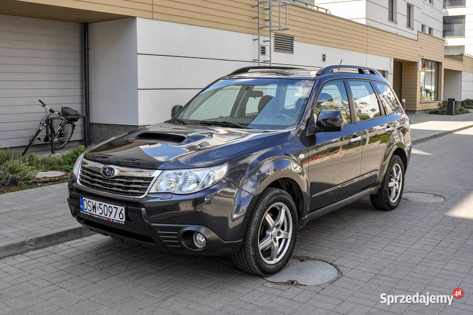 Subaru Forester Salon 2010 r Bezwypadkowy 4x4 1998cm3 Wrocław