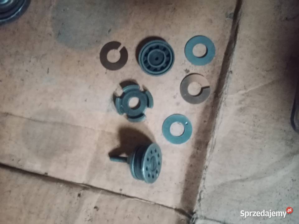 Zaworki głowicy sprężarki Jelcz Poddębice sprzedam