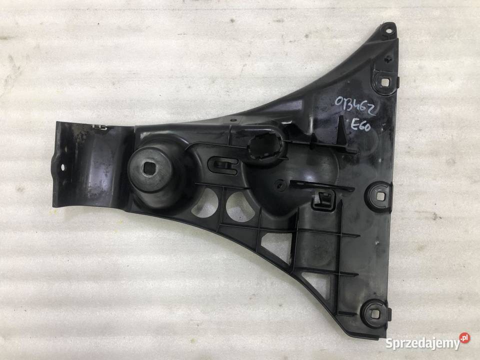 ŚLIZG ZDERZAKA PRAWY TYŁ 7033716 BMW E60 osobowe Części montażowe