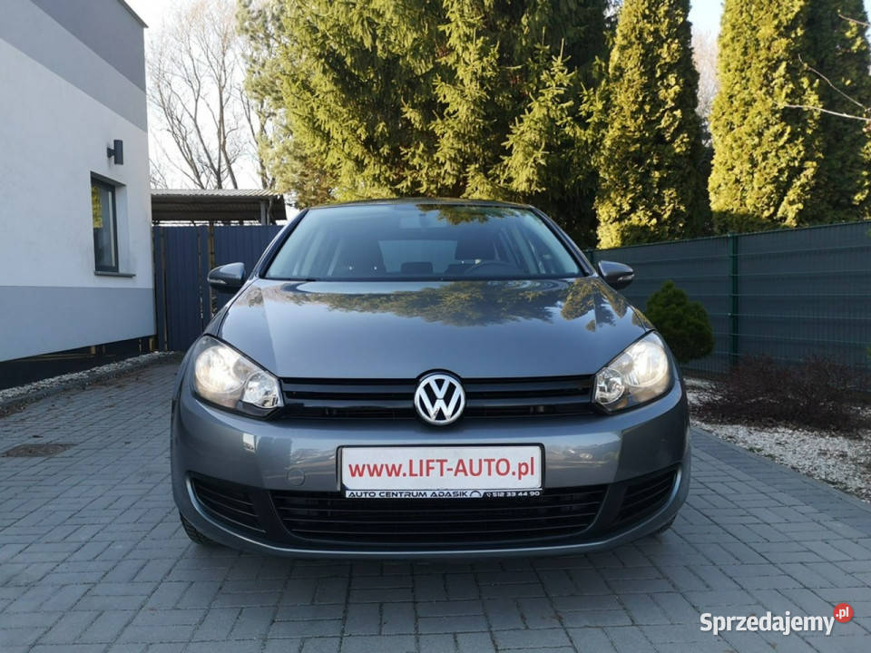 Volkswagen Golf 12 TSI 105 Klimatyacja Isofix autoalarm Golf Strzegom