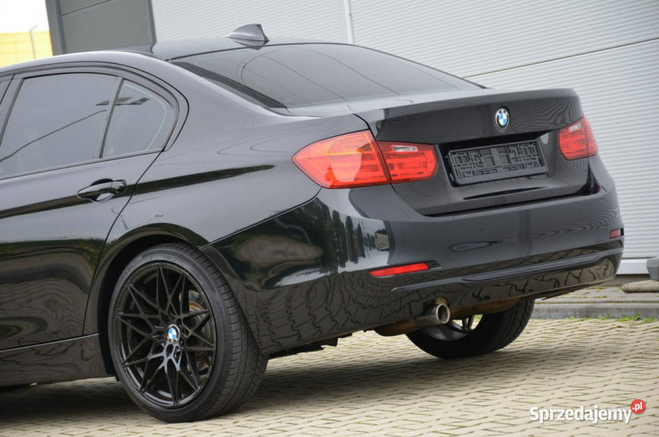 BMW 320 Czarna 320i ED 170 Opłacona Bixenon BMW Kutno
