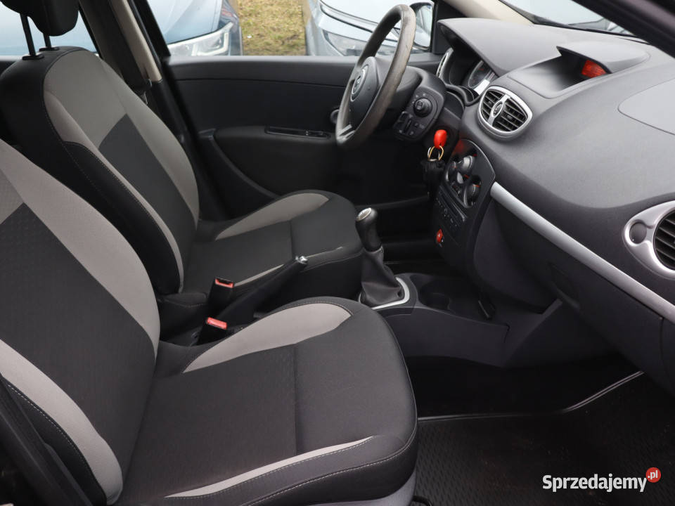 Renault Clio 12 TCe Bielany Wrocławskie