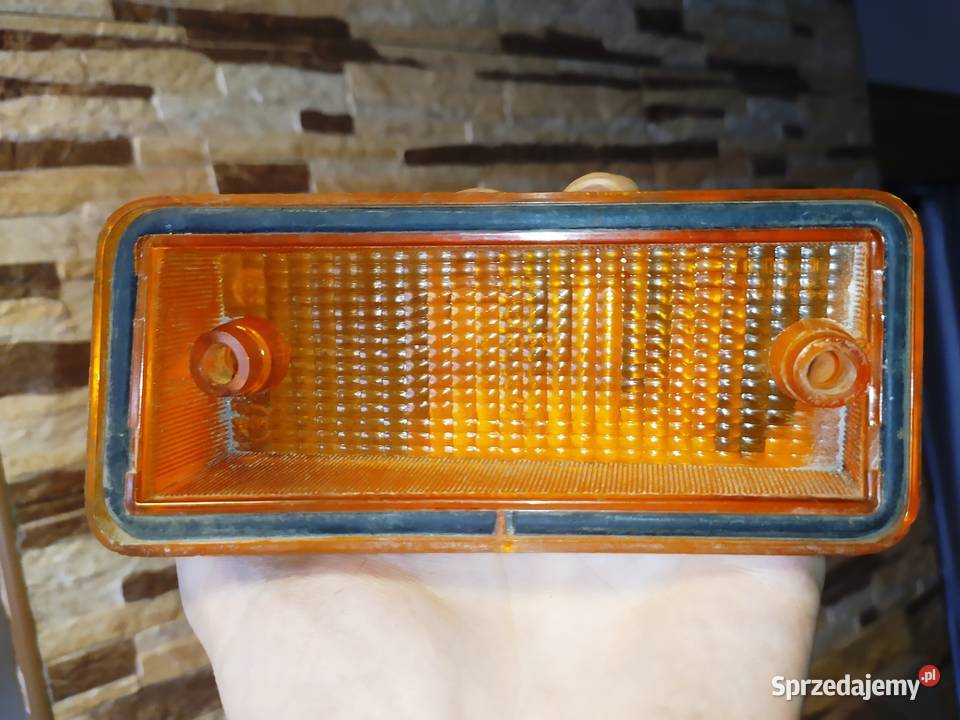 Fiat 126p maluch klosz kierunkowskaz światło osobowe sprzedam