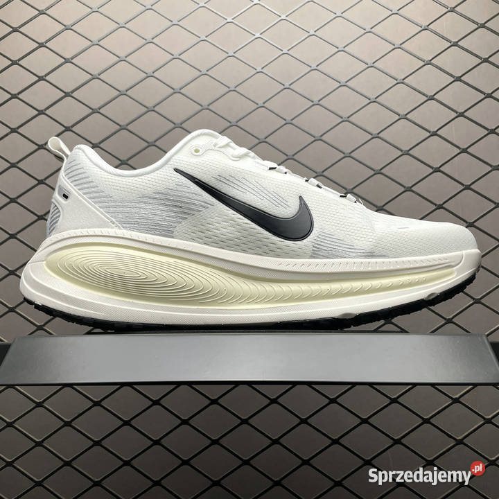Nike Vomero 18 buty do biegania rozmiar 3646 Warszawa