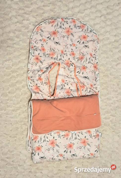 Wkładka do fotelika wózka z dopinaną kołderką