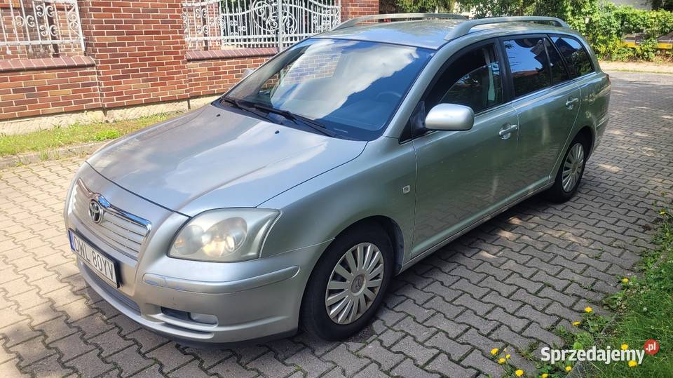 Toyota Avensis T25 18 benzyna prywatnie 153 benzyna dolnośląskie Wrocław